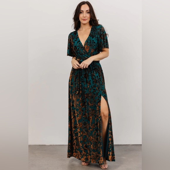 Baltic Born Dresses & Skirts - Baltic Born Uma Velvet Maxi Dress in Jade and Bronze